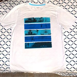 Old Navy Active Go-Dry Graphic T-Shirt (L)